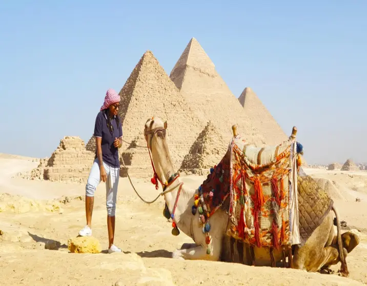 3-Day Christmas Tour in Cairo – Discover Pyramids, Markets & Festive Delights